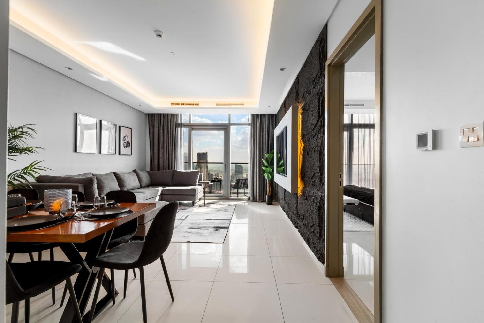 Апартаменты Sky-high 2br - Infinity Pool & Burj Khalifa Views
